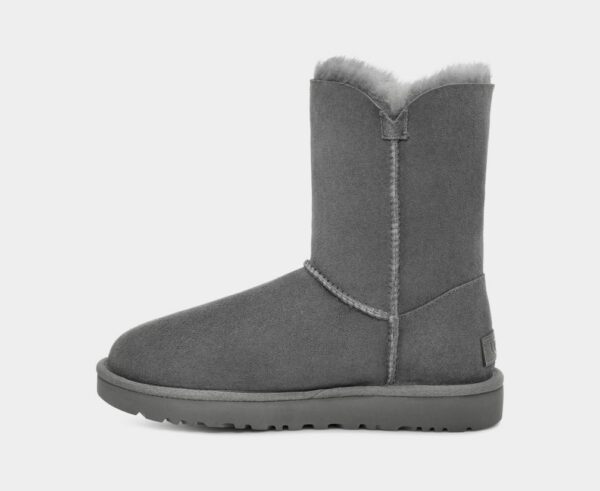 Bota UGG short Bailey Button II Grey - Imagen 2